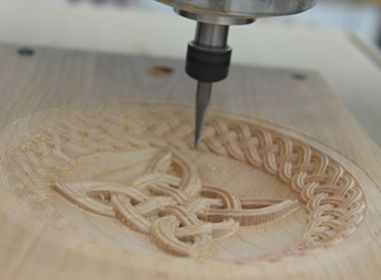 Gravure sur bois et plastique (CNC)