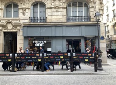 Terrasse du Bar Player One